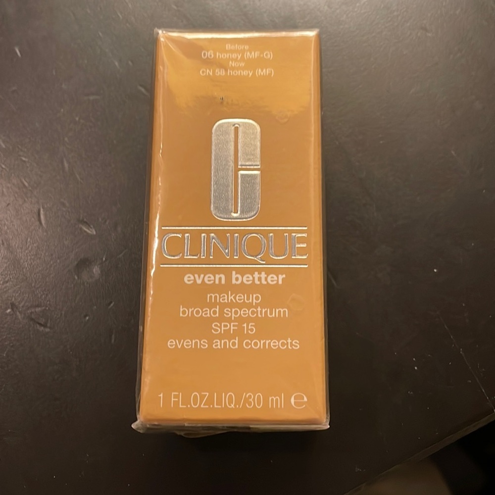 Clinique Even Better Makeup NIB